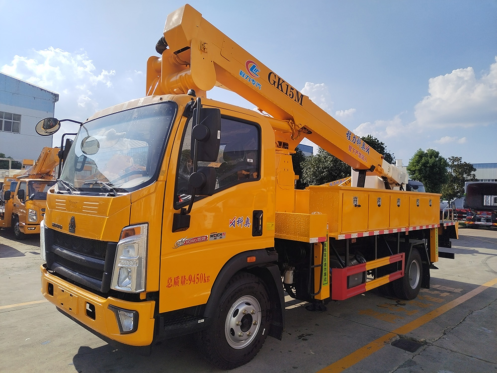 豪沃15米绝缘臂高空作业车