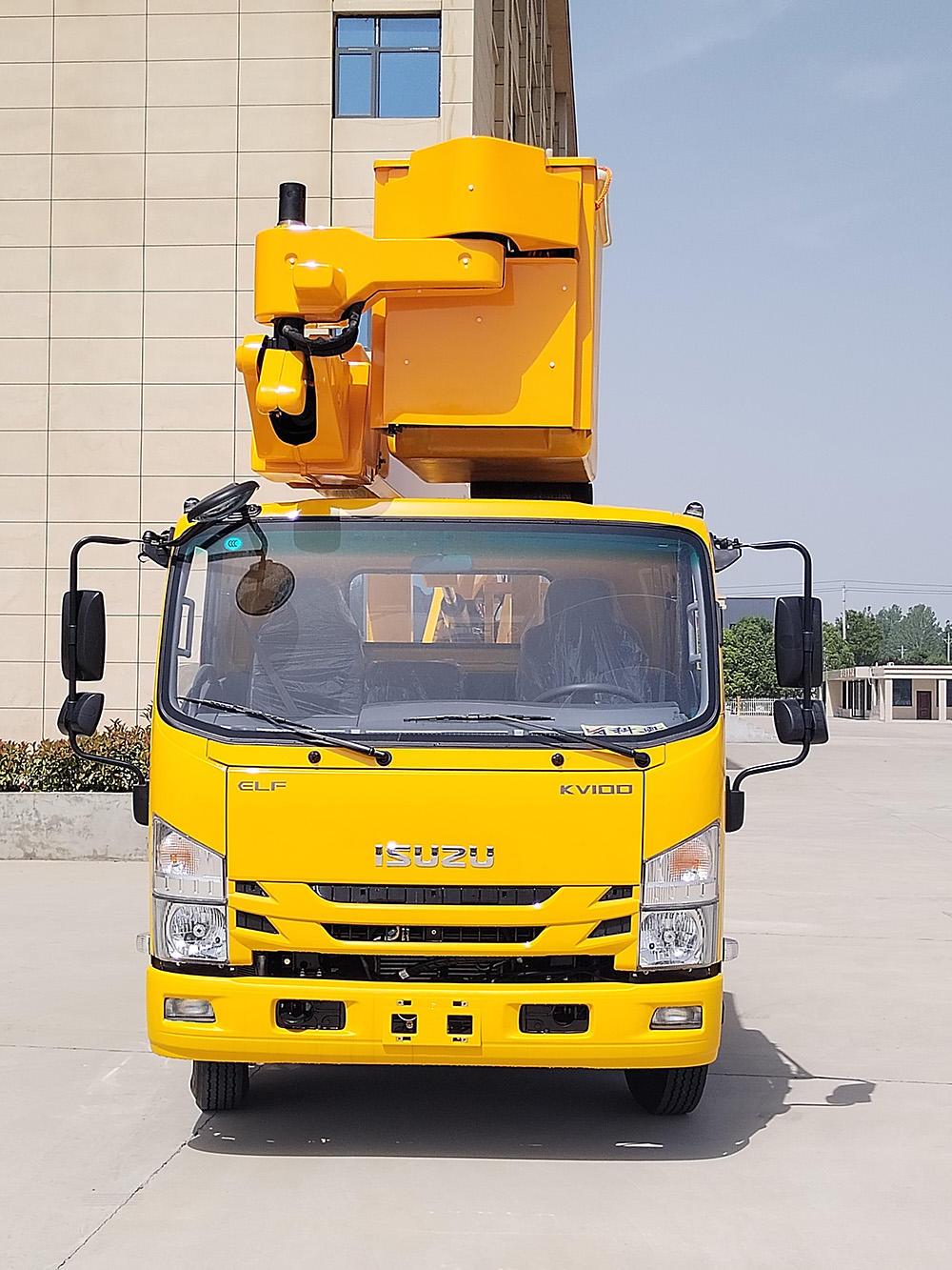 前置斗五十铃130马力绝缘臂高空作业车