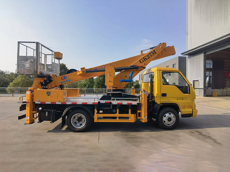 小卡之星27米高空作业车